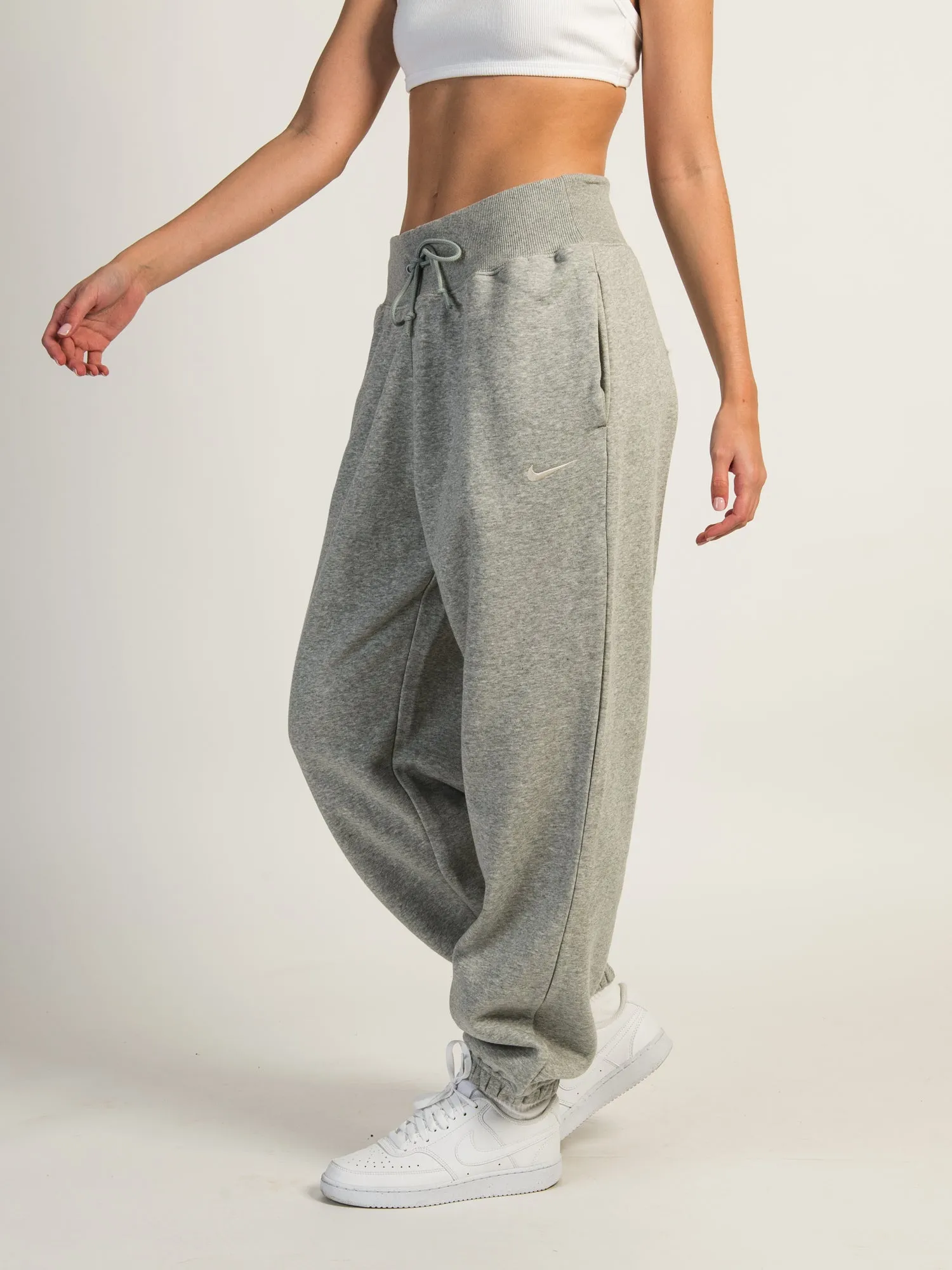 NIKE SPORTSWEAR PHOENIX OVERSIZED SWEATPANTS