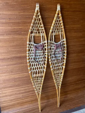 Pointed Tip Wood Snowshoes (Ojibway) with Lace & Leather Bindings