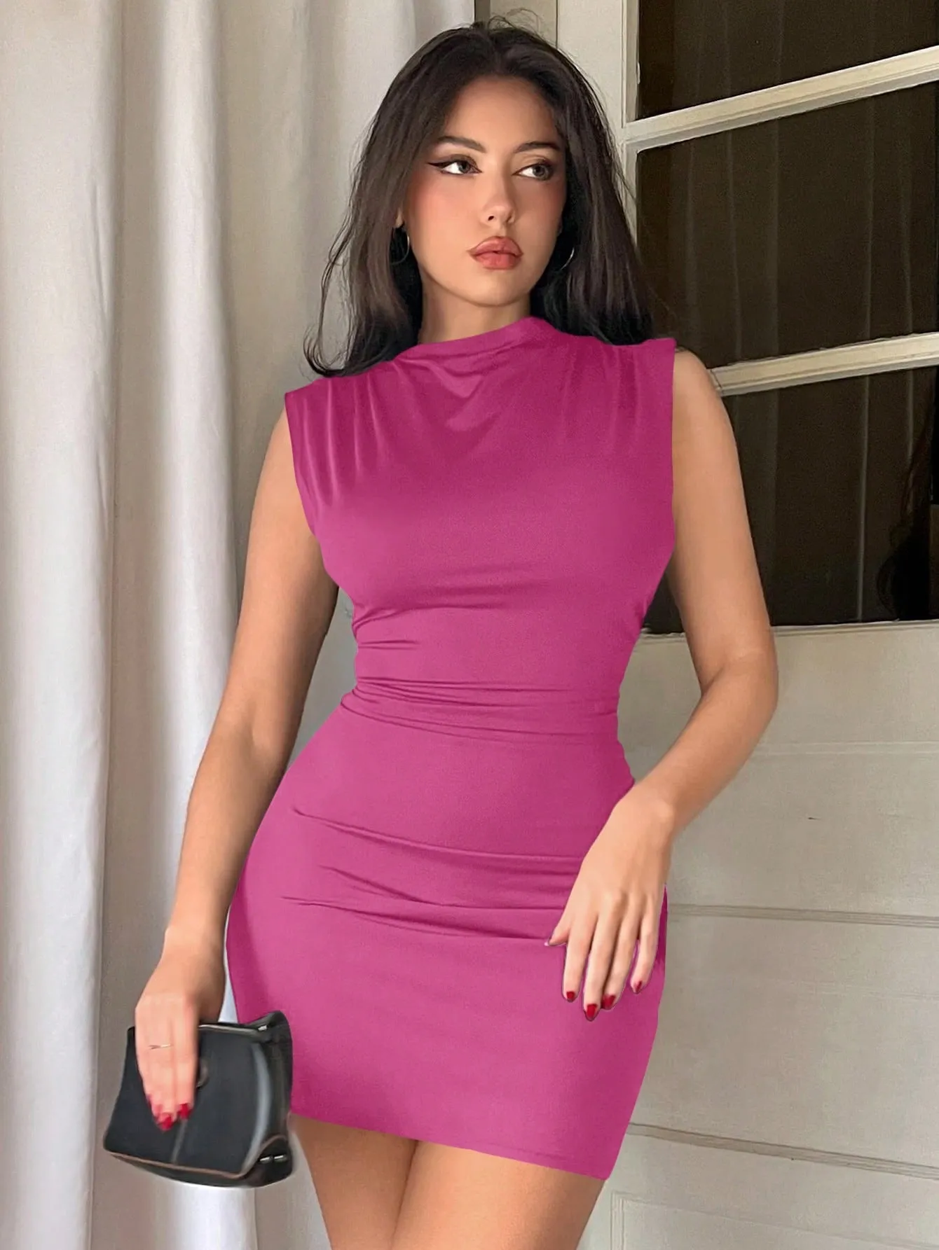 Privé Solid Color Pleated Bodycon Sleeveless Dress