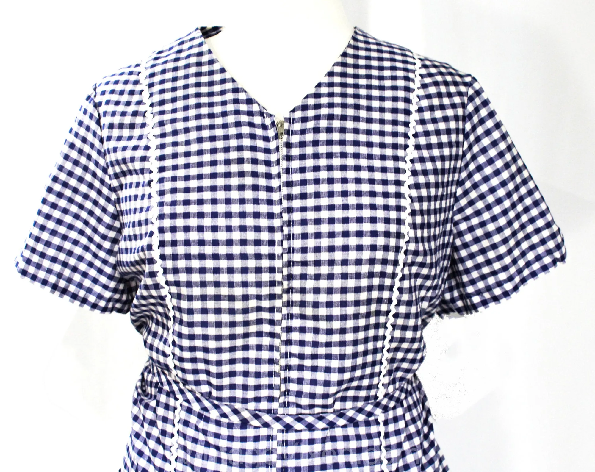 Size 20 House Dress - XL 60s Navy Blue Gingham Cotton Short Sleeved House Wife Chore Frock - 1950s 1960s Deadstock - Bust 48 Plus Size