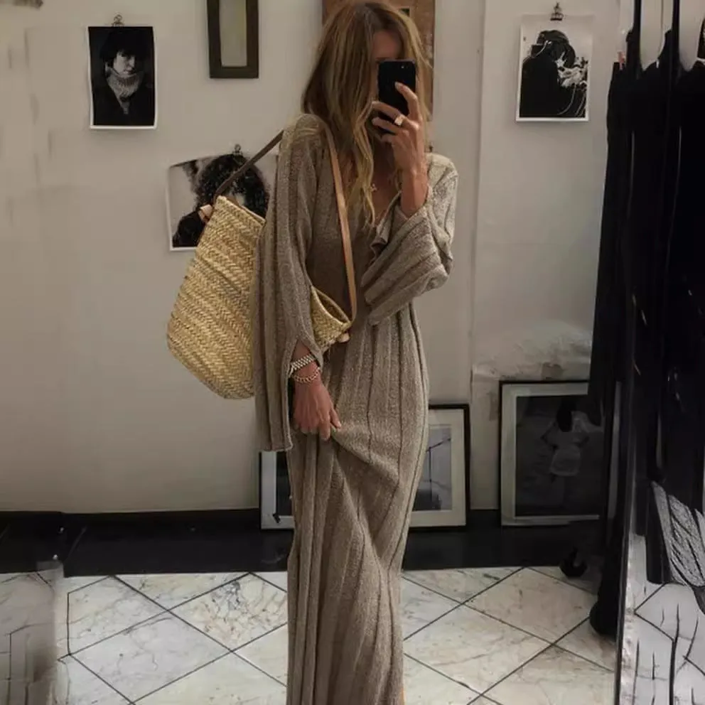 V-neck Long Sleeves Knitted Sweater Dress