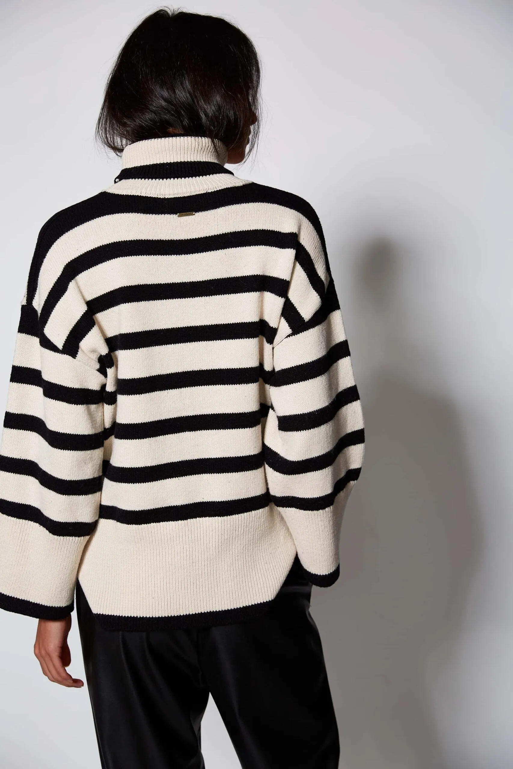 Van-Dos High Neck Striped Sweater