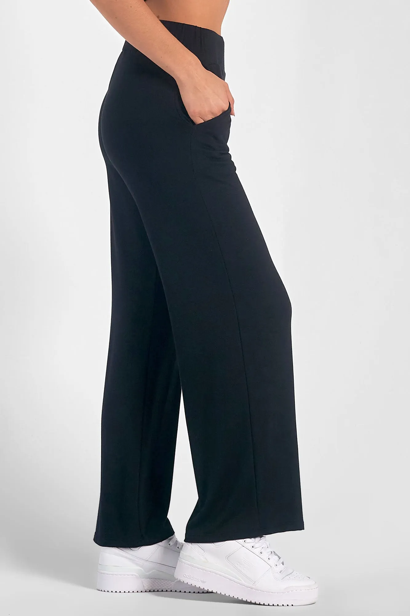 Wide Leg Elasticized Pant