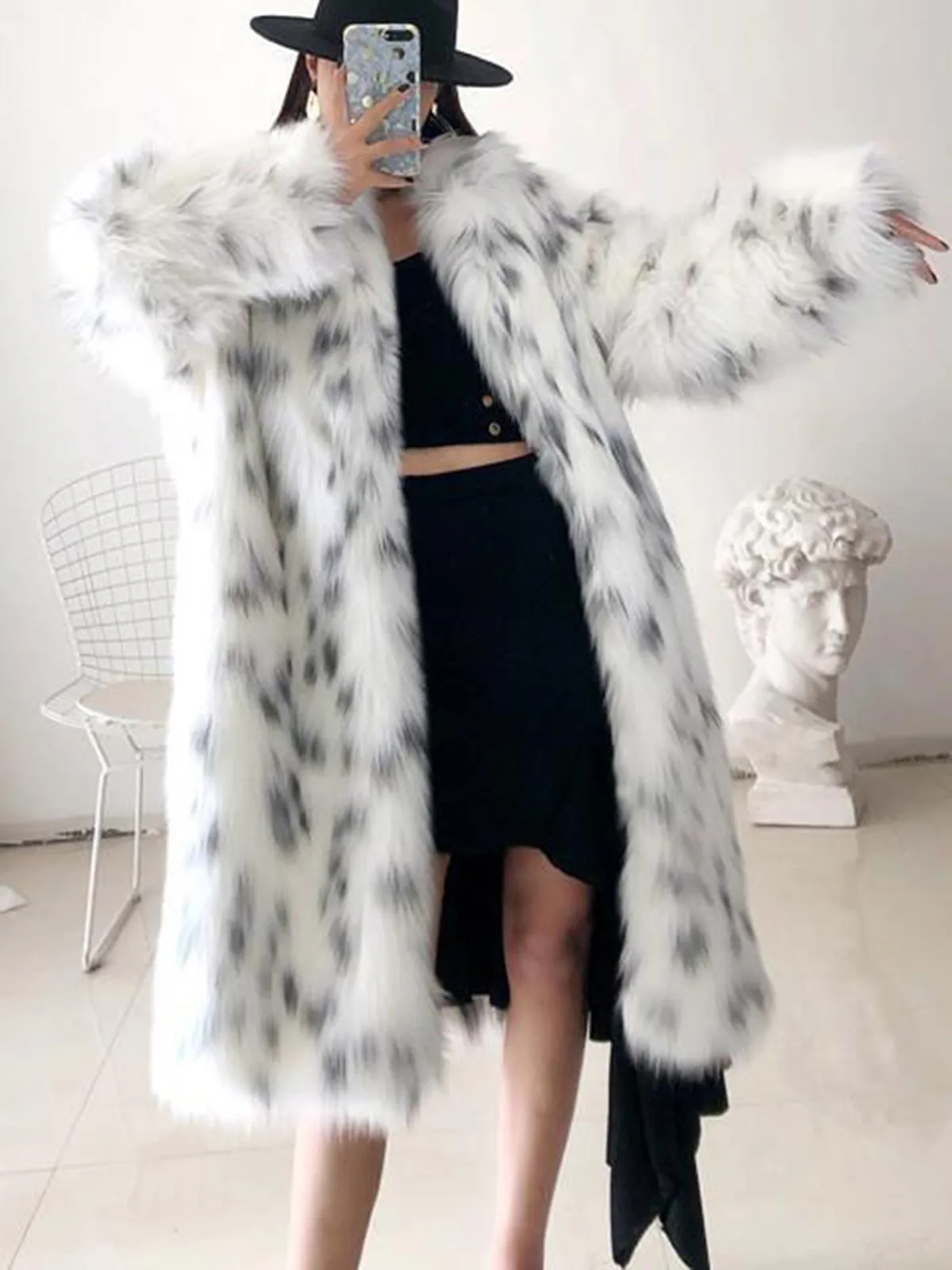 Women Winter New Faux Fox Fur Coats Ladies Casual Snow Leopard Print Fur Jackets Female Thick Warm Mid-long Plush Outerwear